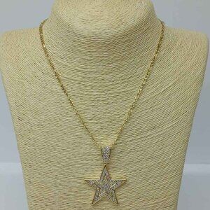Stainless steel necklace with pendant , New with tags , Color gold